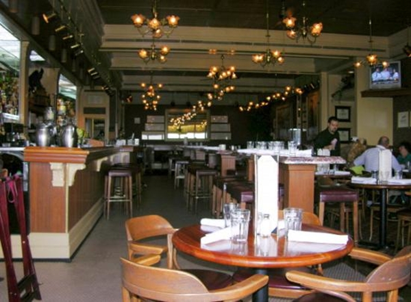 Simon & Seafort's Saloon & Grill, Anchorage