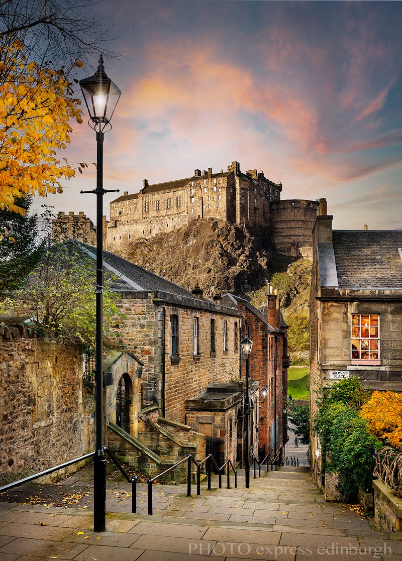 The Vennel Viewpoint Edinburgh Castle, Edinburgh