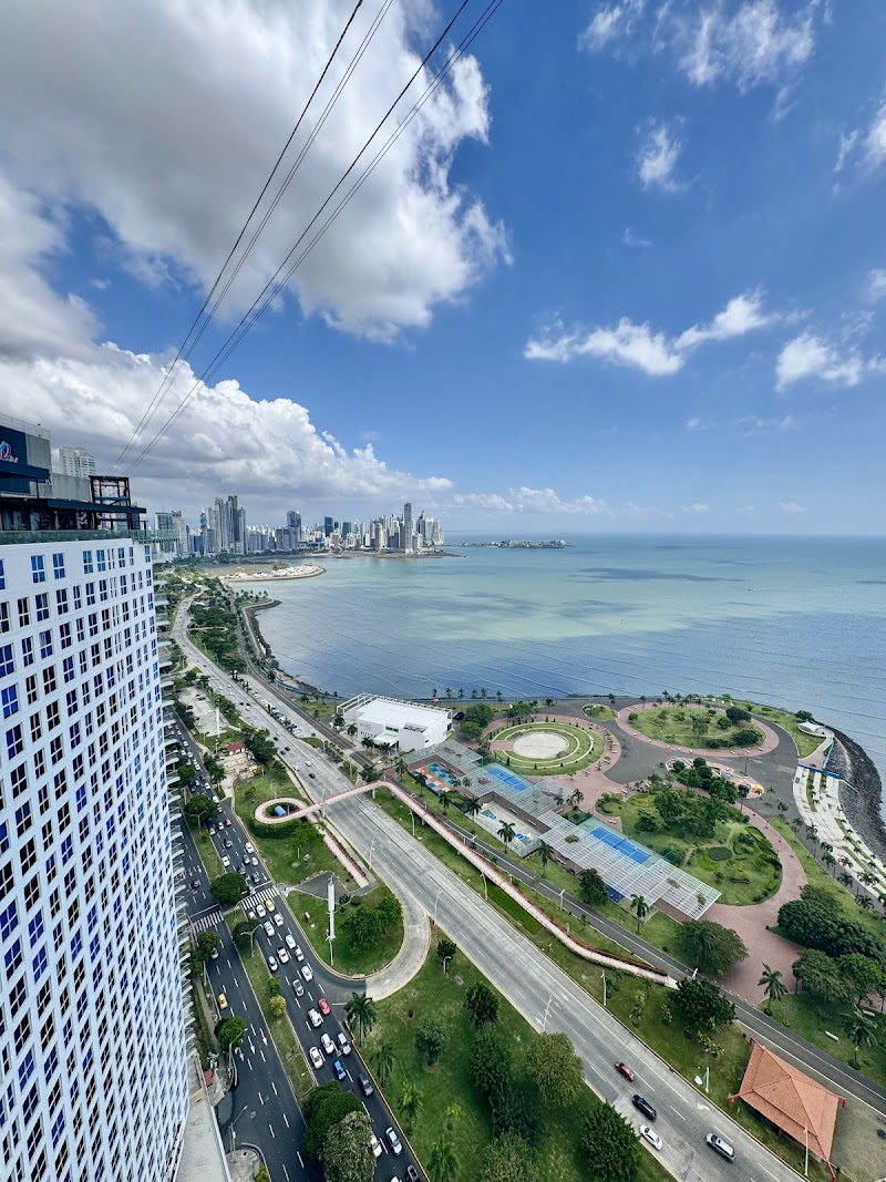 Poin Panamá, Panama City