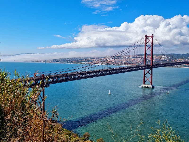 Ponte 25 de Abril, Lisbon
