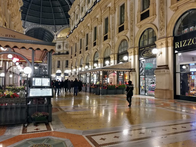 Galleria Vittorio Emanuele II, Milan