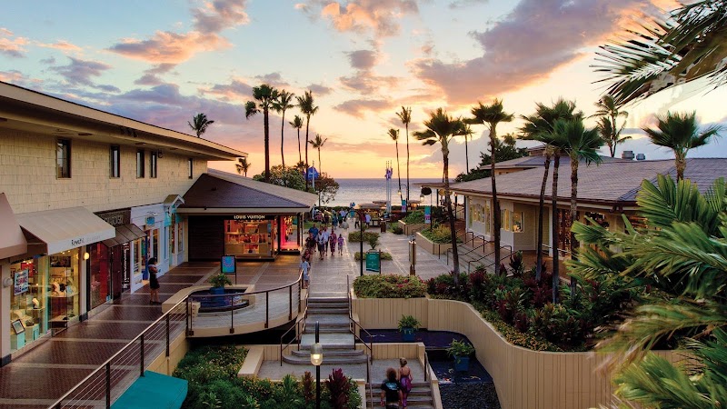 Whalers Village, Maui