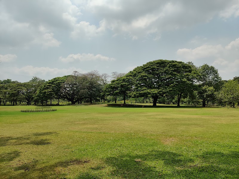 Wachirabenchathat Park (State Railway Park), Bangkok