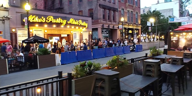 Mike's Pastry, Boston