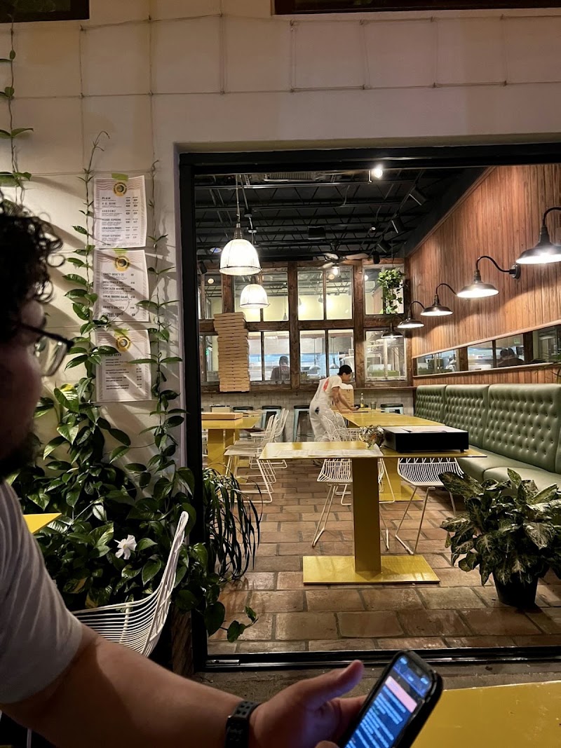 Old Gregs Pizza, Miami