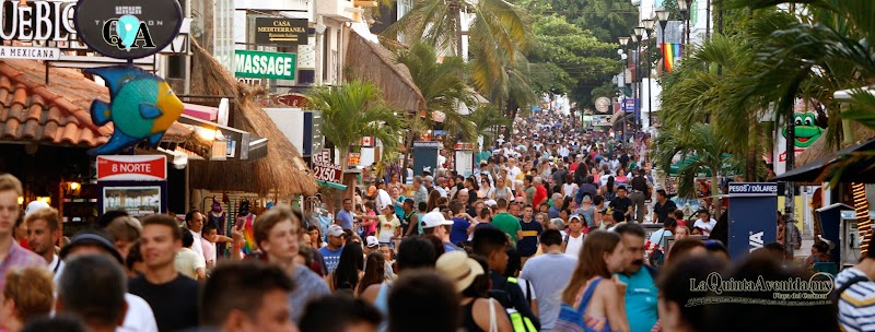 La Quinta Avenida, Playa del Carmen