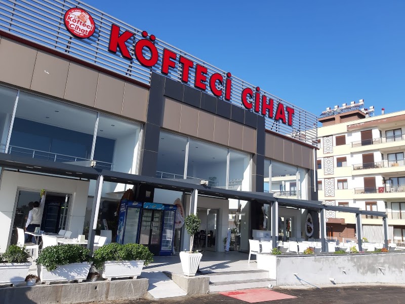 Köfteci Cihat, Antalya