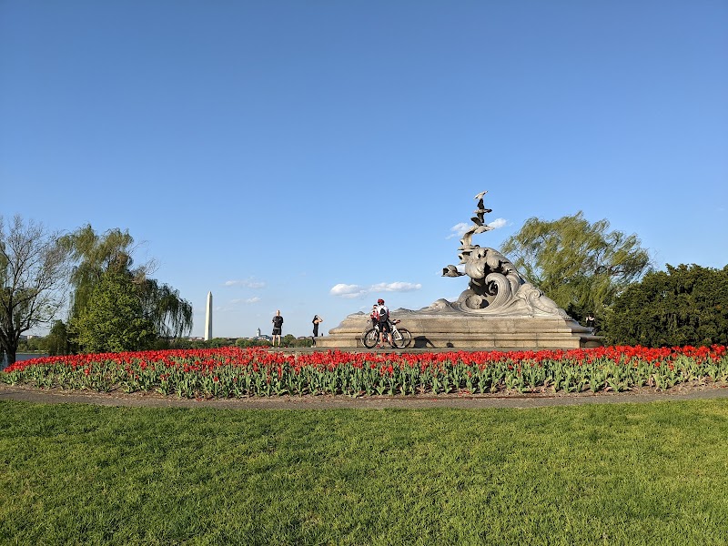 Lady Bird Johnson Park, Washington