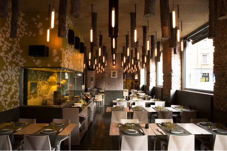 Ta-Hua, Milan