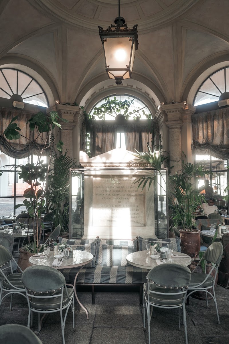 LùBar, Milan