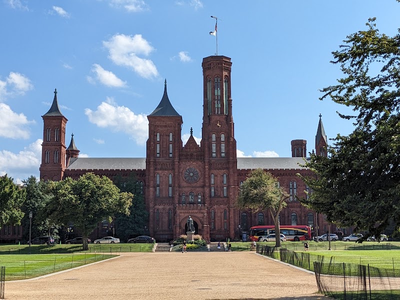 Smithsonian Castle, Washington