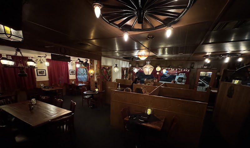 Charles Street Dinner House, Yosemite National Park