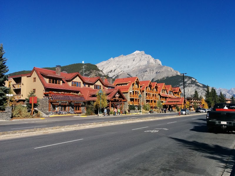 Banff Avenue, Banff