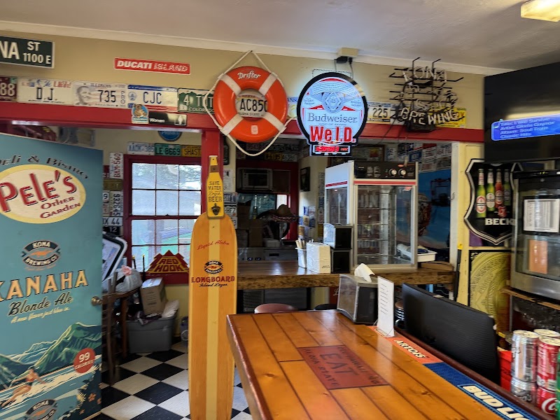 Pele's Other Garden Deli, Lanai