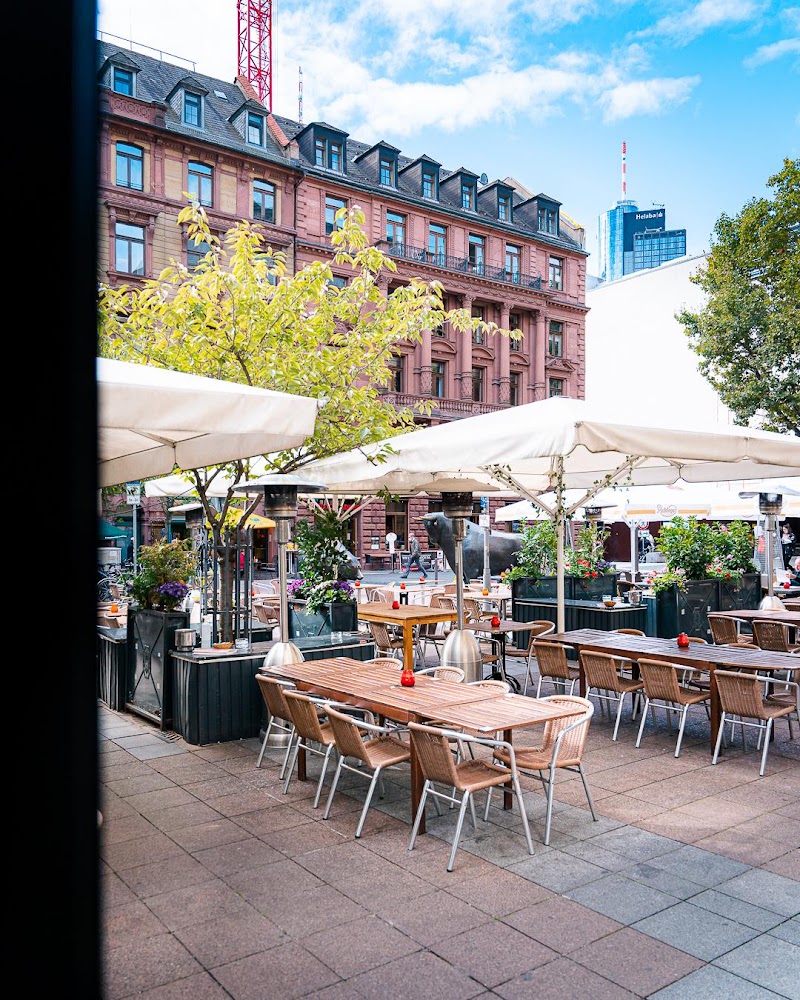 Bull & Bear Restaurant & Sportsbar, Frankfurt am Main