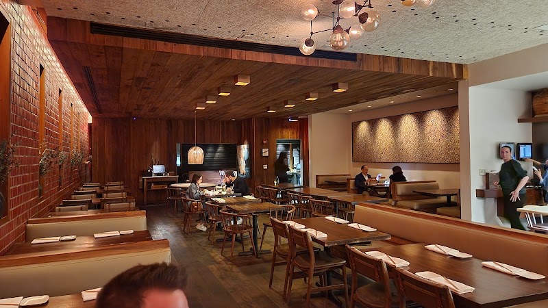 Uchiko Austin, Austin