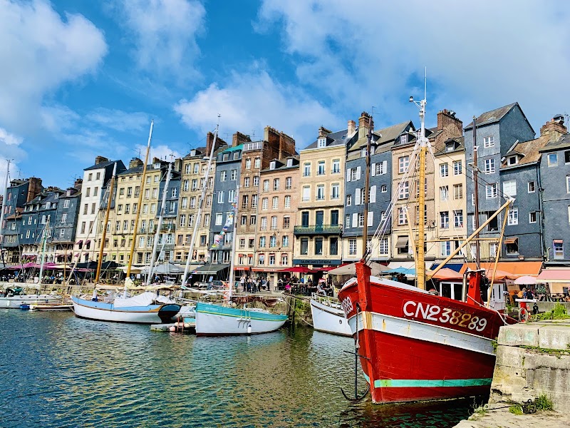 Le Vieux-Bassin, Normandy