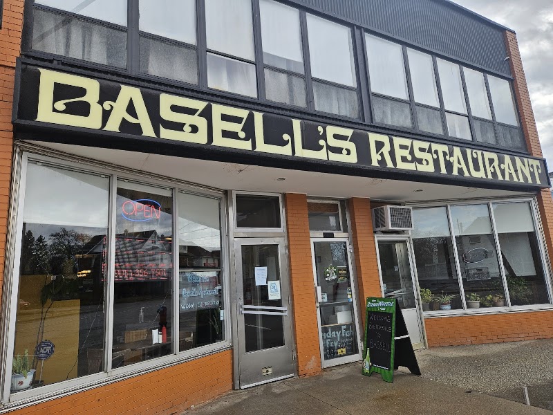 Basell’s Restaurant & Tavern, Niagara Falls