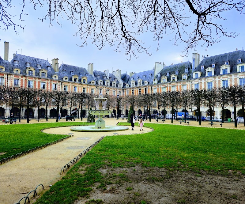 Place des Vosges, Paris