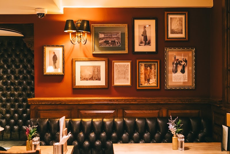 The Red Lion, Parliament Street, London
