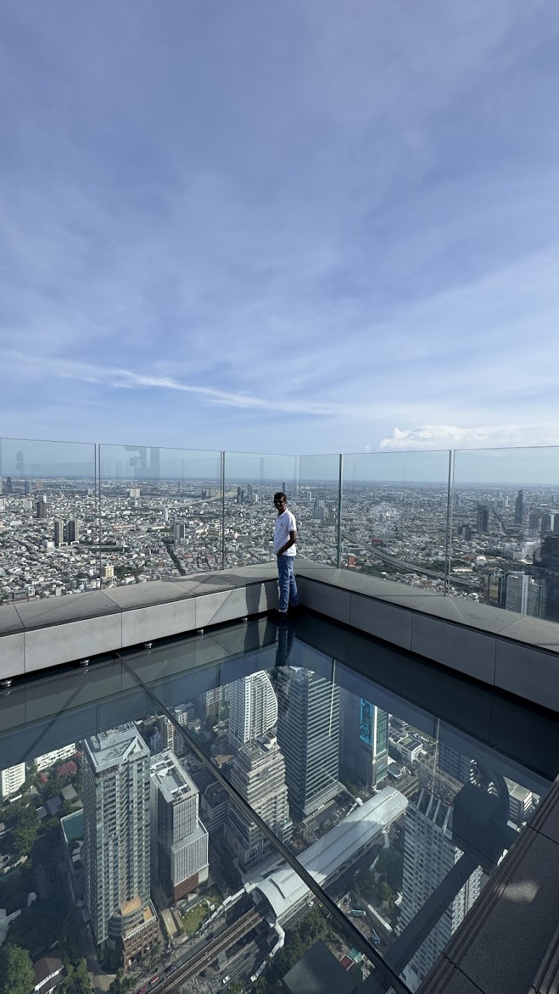 Mahanakhon sculpture park, Bangkok
