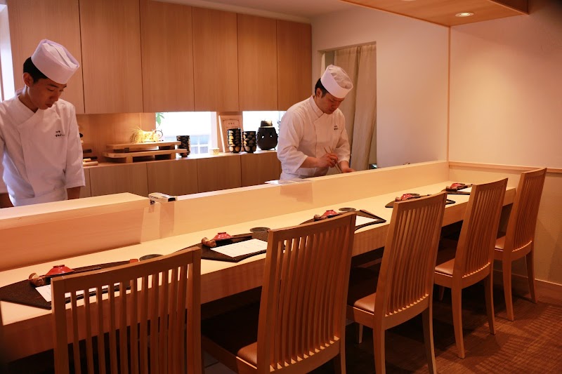 Ise Sueyoshi, Tokyo