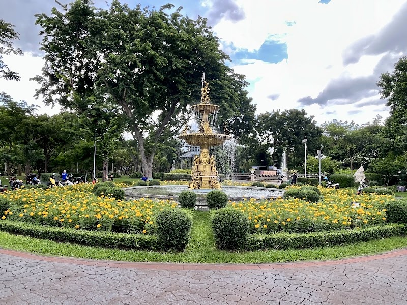 Saranrom Park, Bangkok