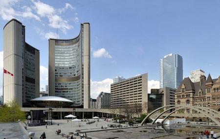 Nathan Phillips Square, Toronto