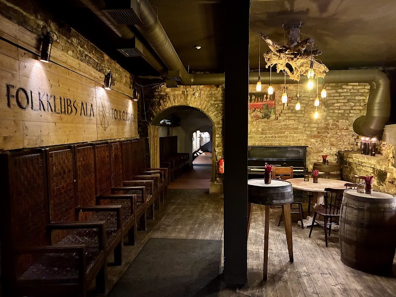 Ala Pagrabs, Riga